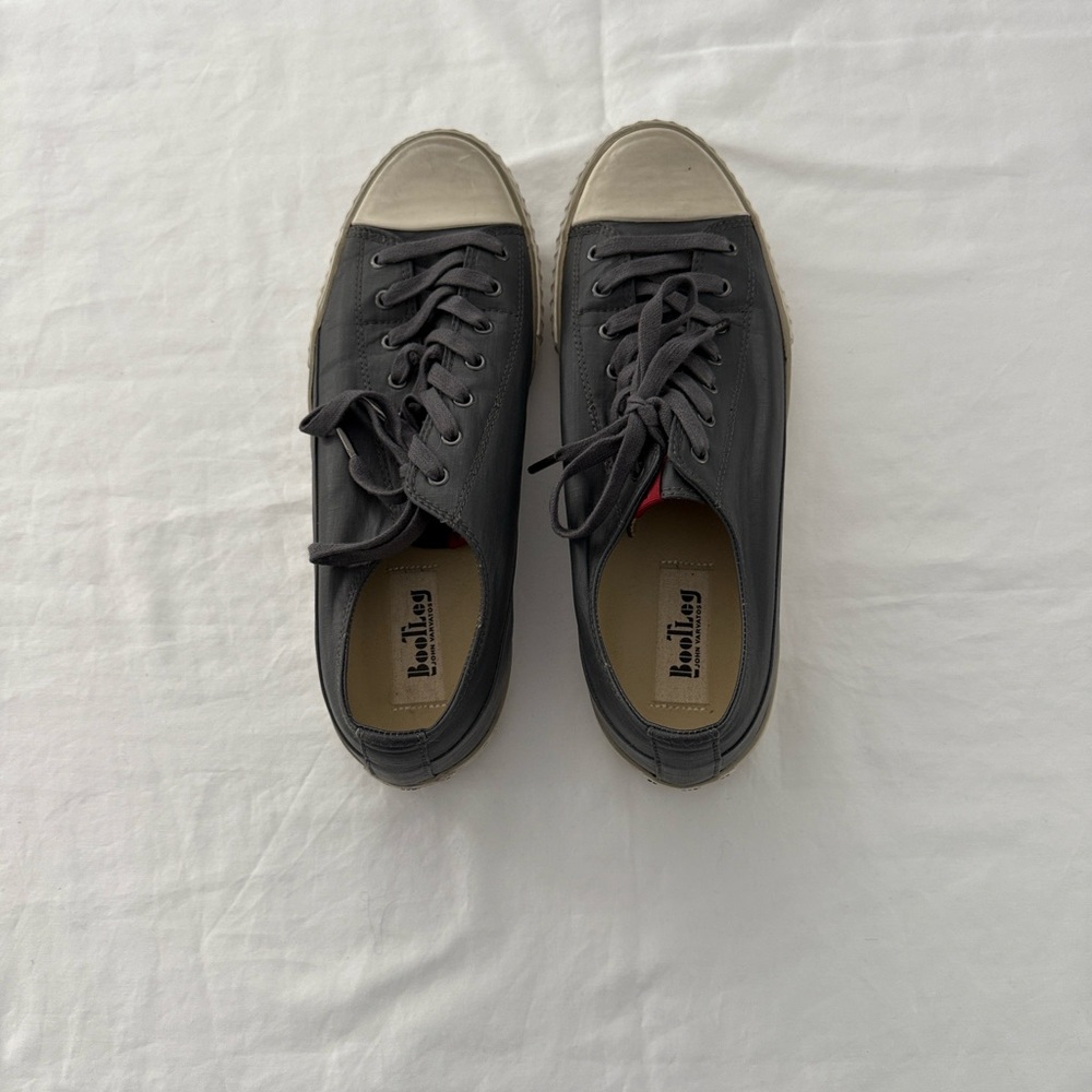John Varvatos Charcoal and Cream Sneakers - Picture 3 of 7